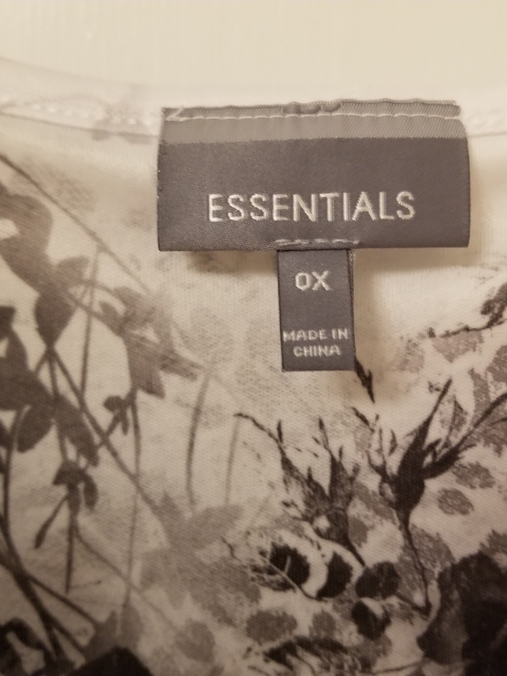 ESSENTIALS monochrome floral top - Black & White